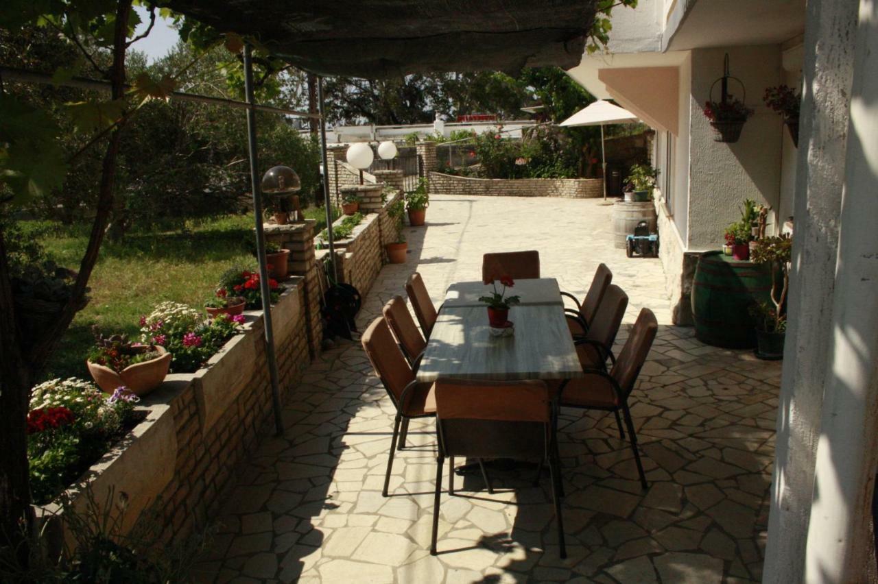 Guesthouse Matusan'S Place Banjol Exterior foto