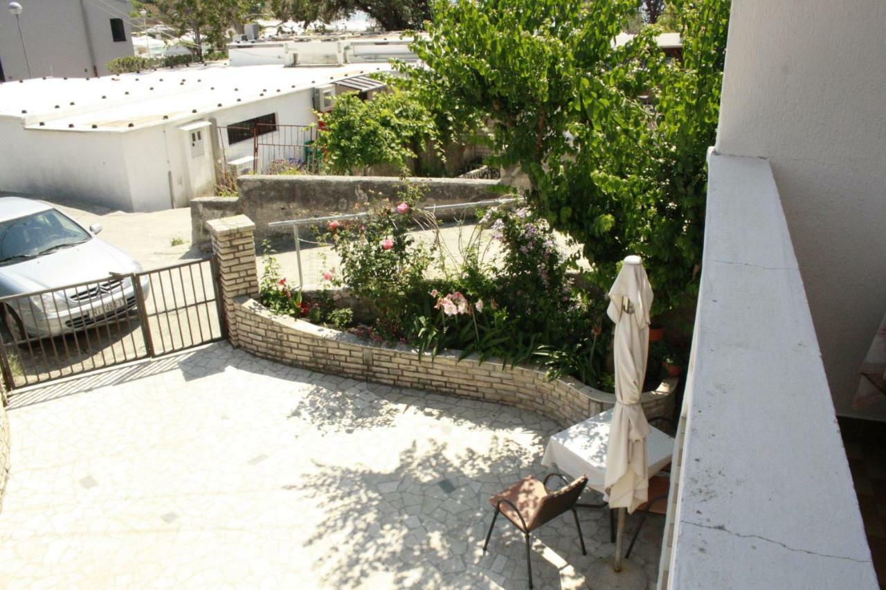 Guesthouse Matusan'S Place Banjol Exterior foto